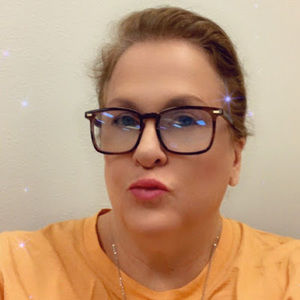 Meet your Posher, Sharon